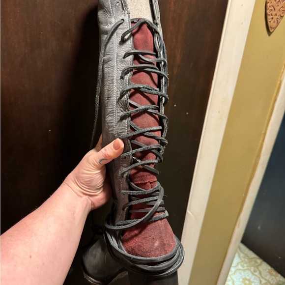 FREEBIRD by STEVEN coal boot - Picture 4 of 5